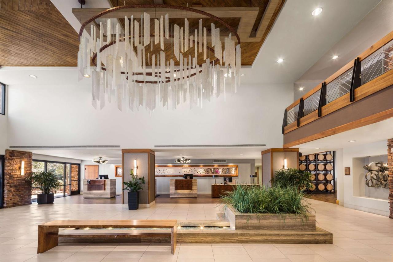 Hilton Sedona Resort At Bell Rock Exterior photo