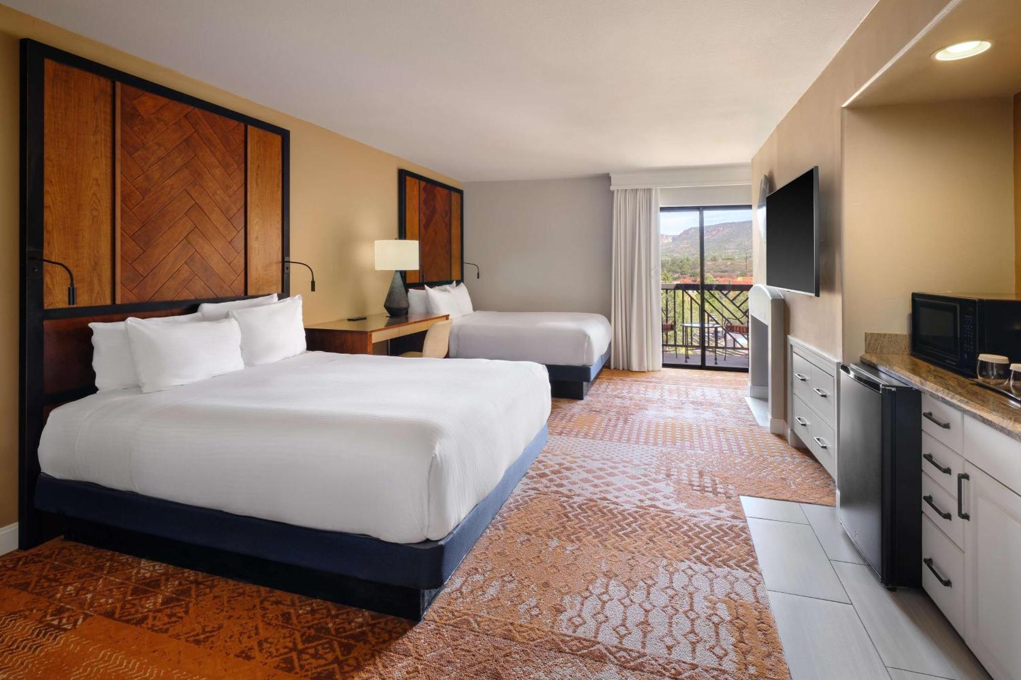 Hilton Sedona Resort At Bell Rock Exterior photo